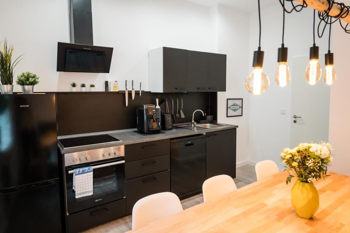 Spacious 3Br Plus Ac Self Check-In Street Parking Берлин Экстерьер фото